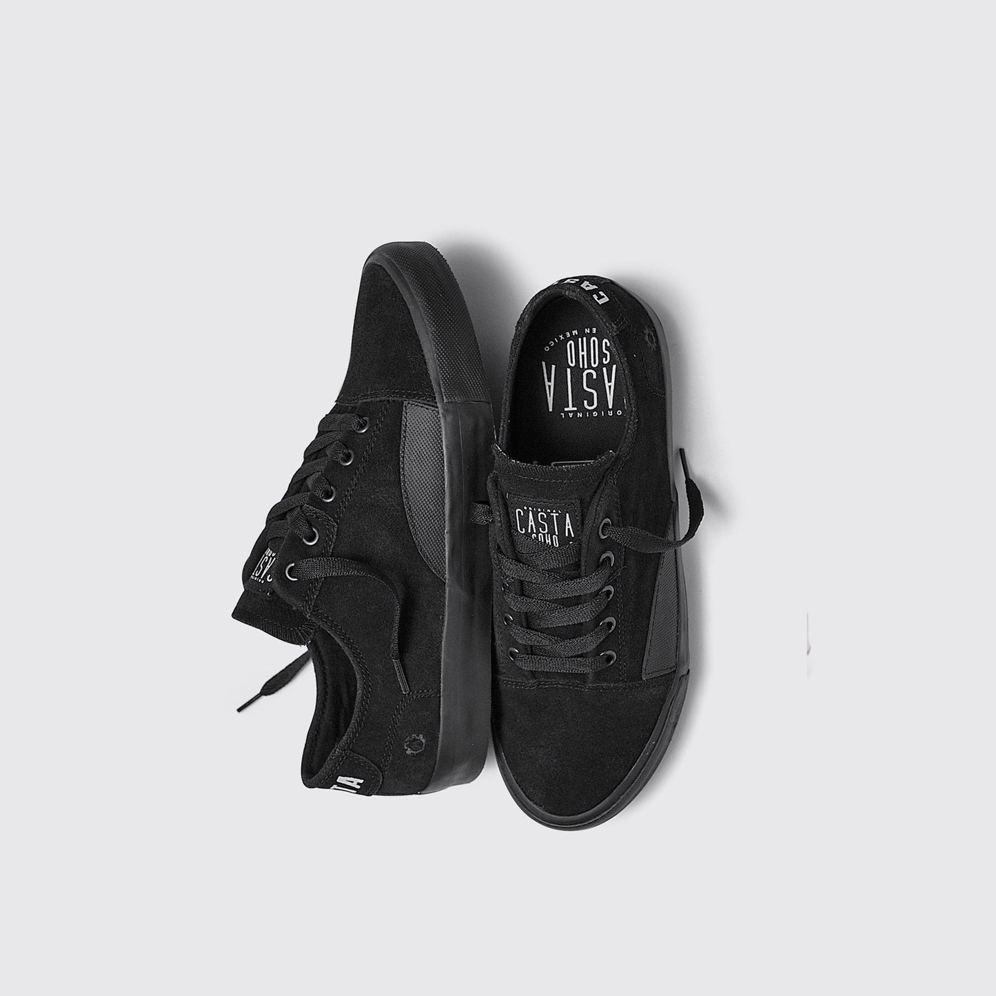 CASTA. LOW / ALL BLACK