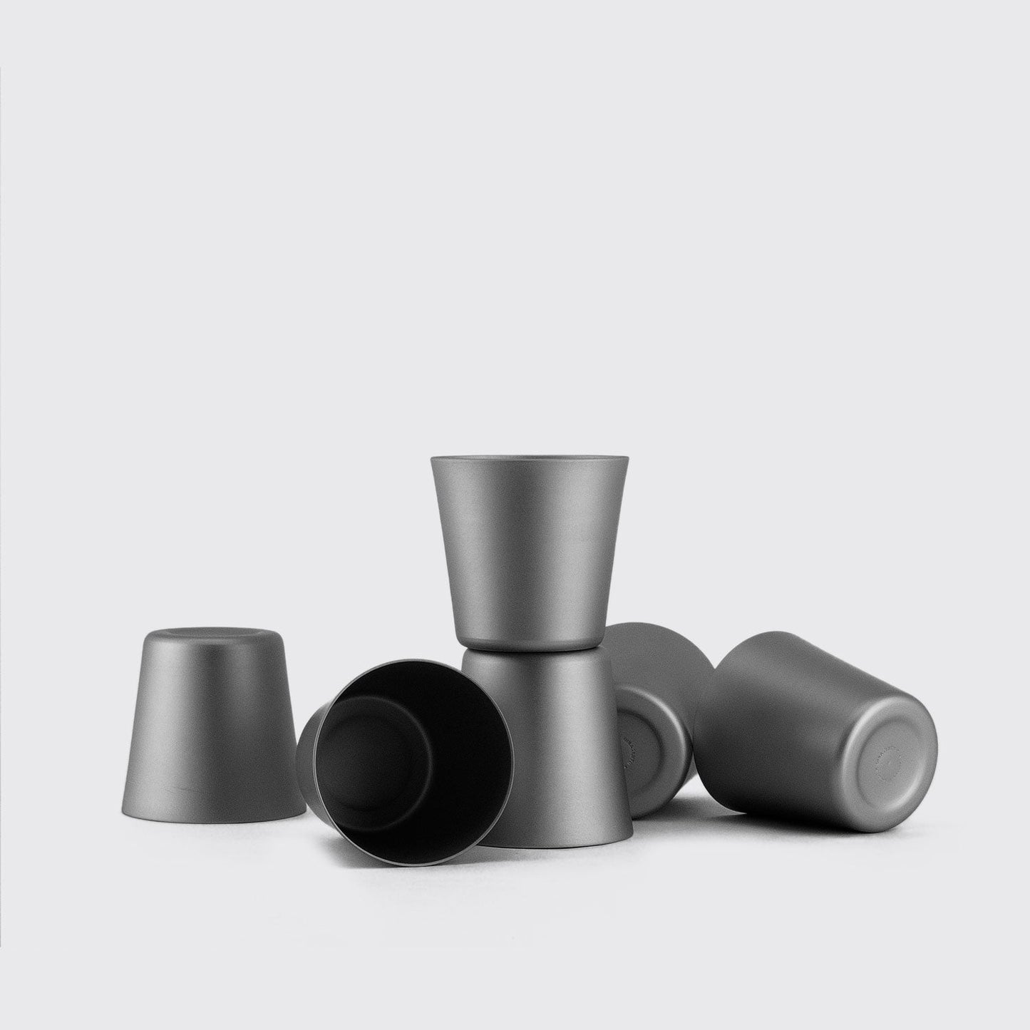 MEDIUM TUMBLER / GRAY
