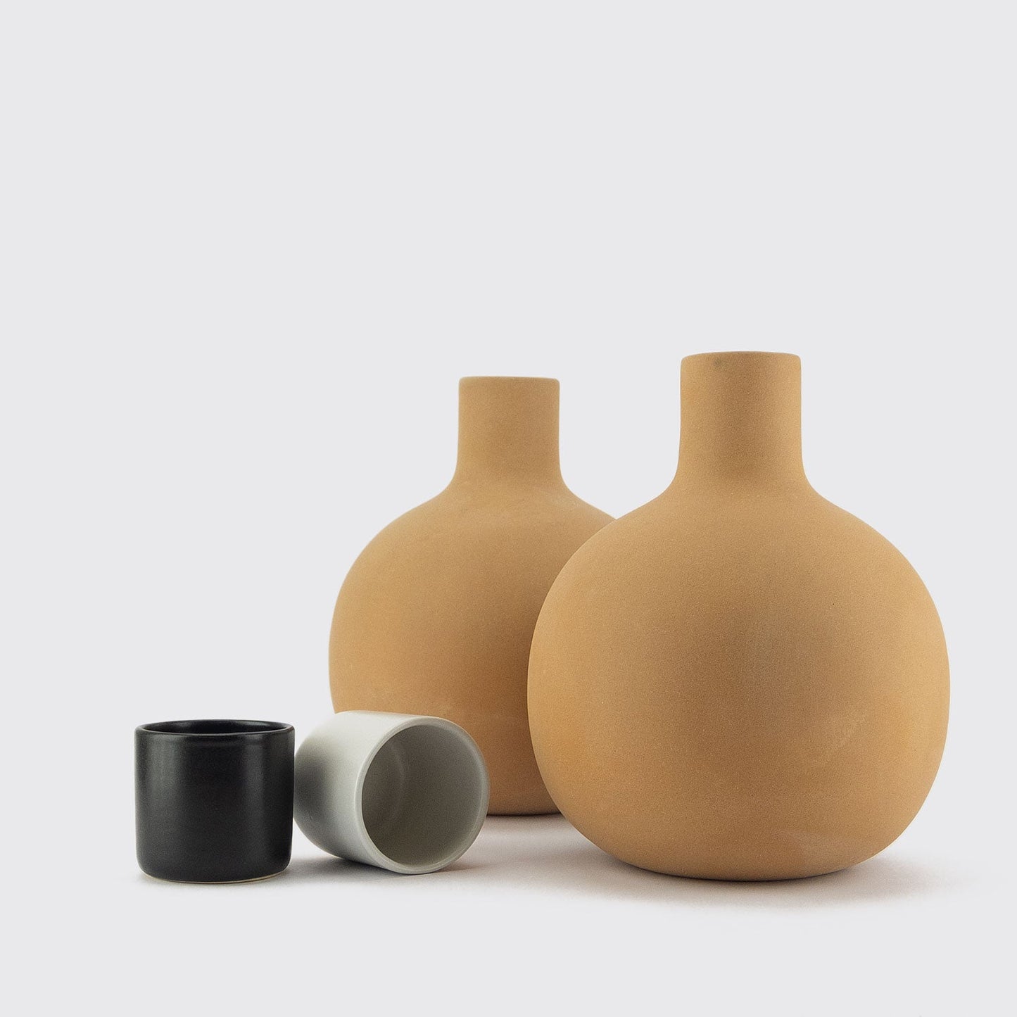 CONTAINER + CUP