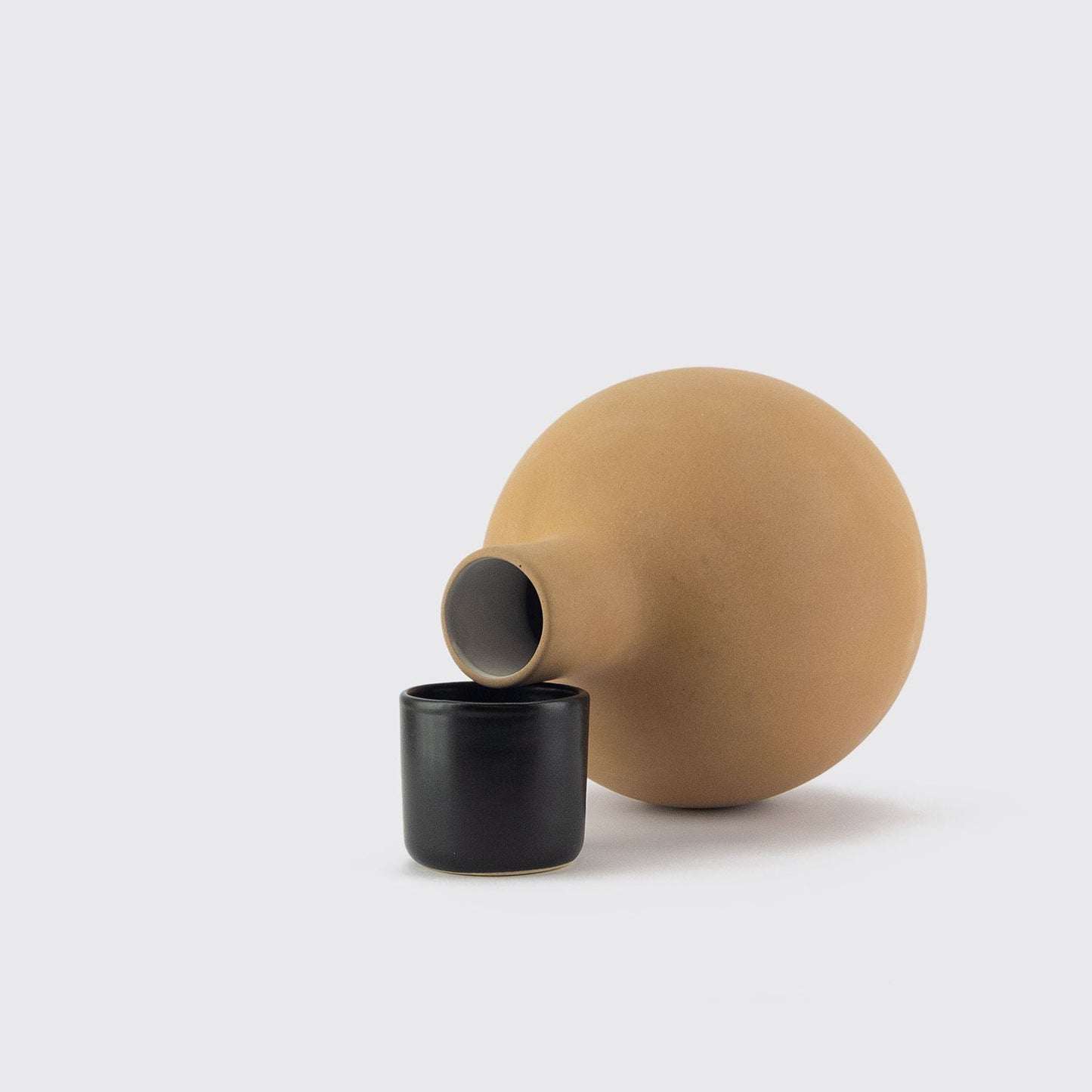CONTAINER + CUP