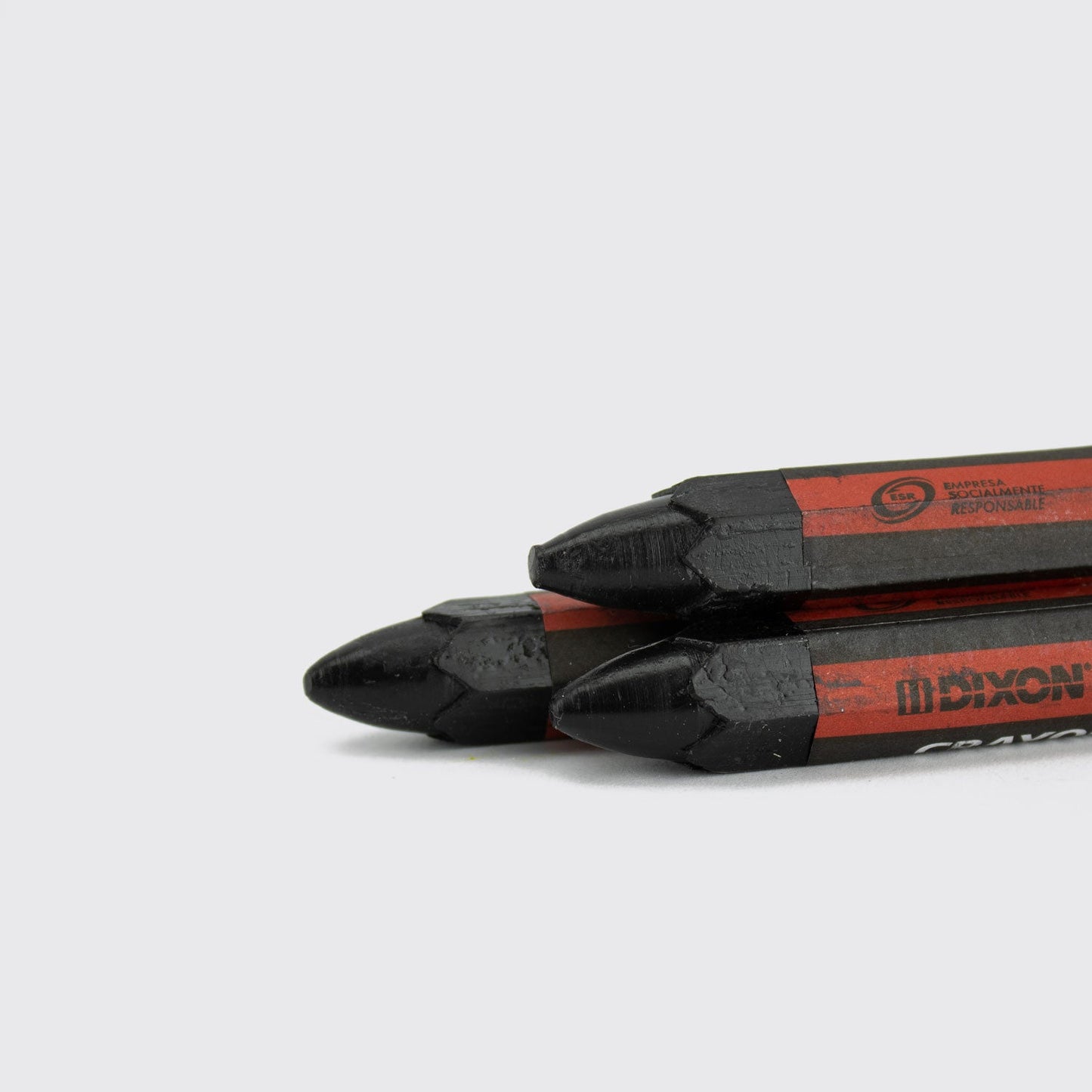 PRESSED CRAYON / BLACK