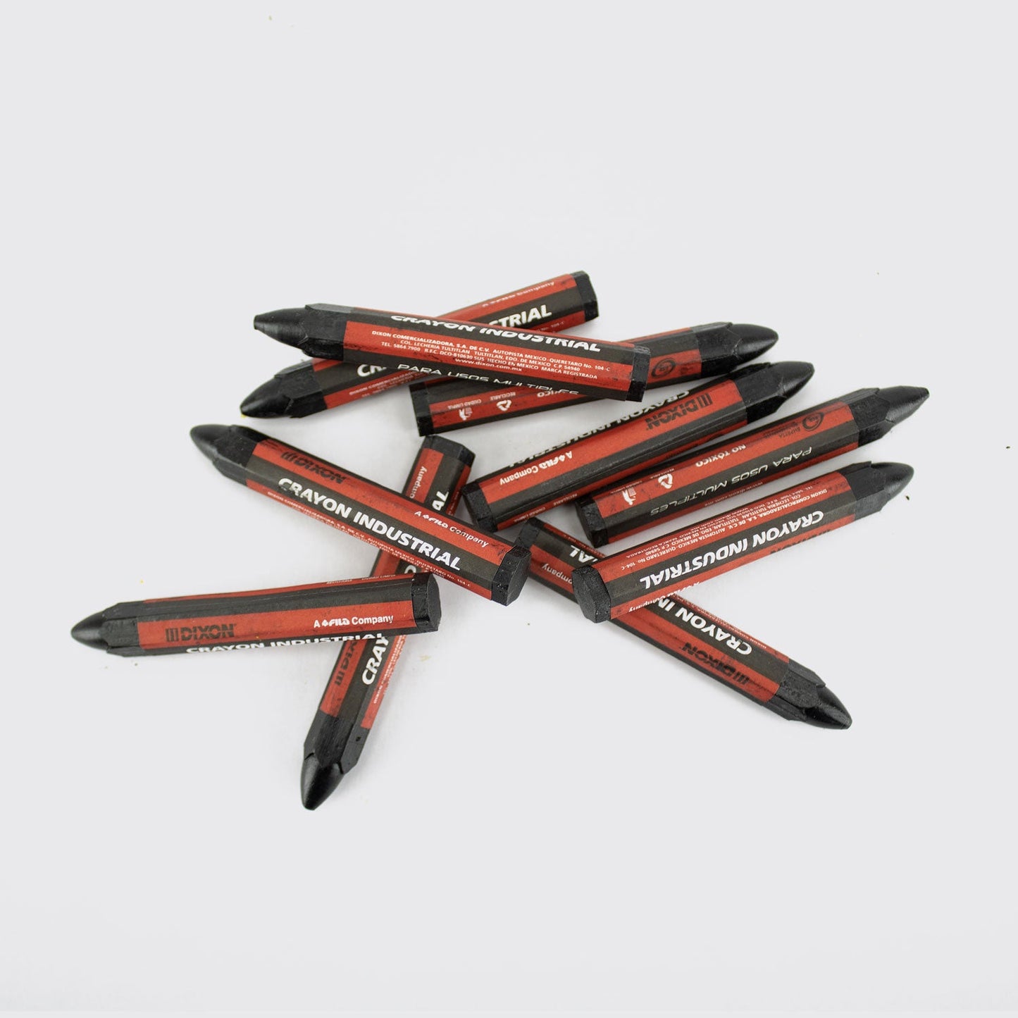 PRESSED CRAYON / BLACK