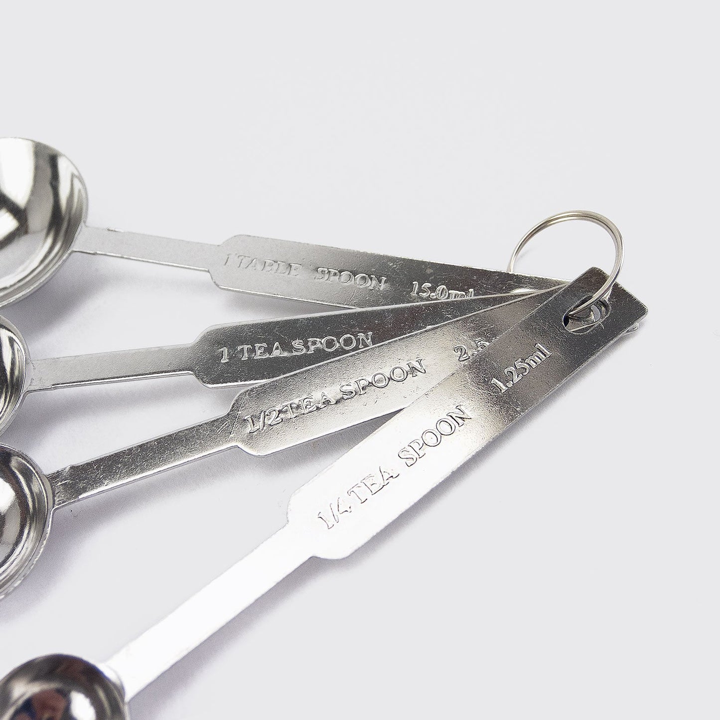 MEASURING SPOONS