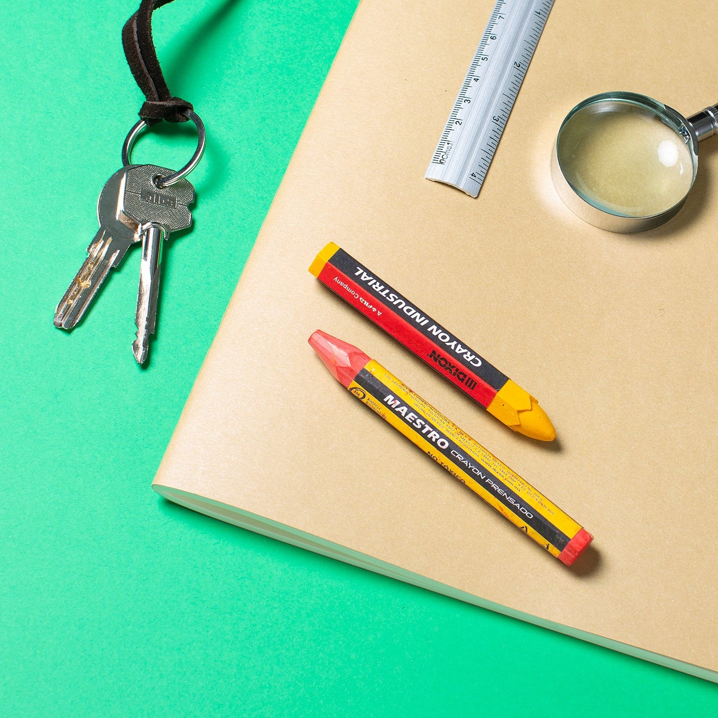 PRESSED CRAYON / YELLOW