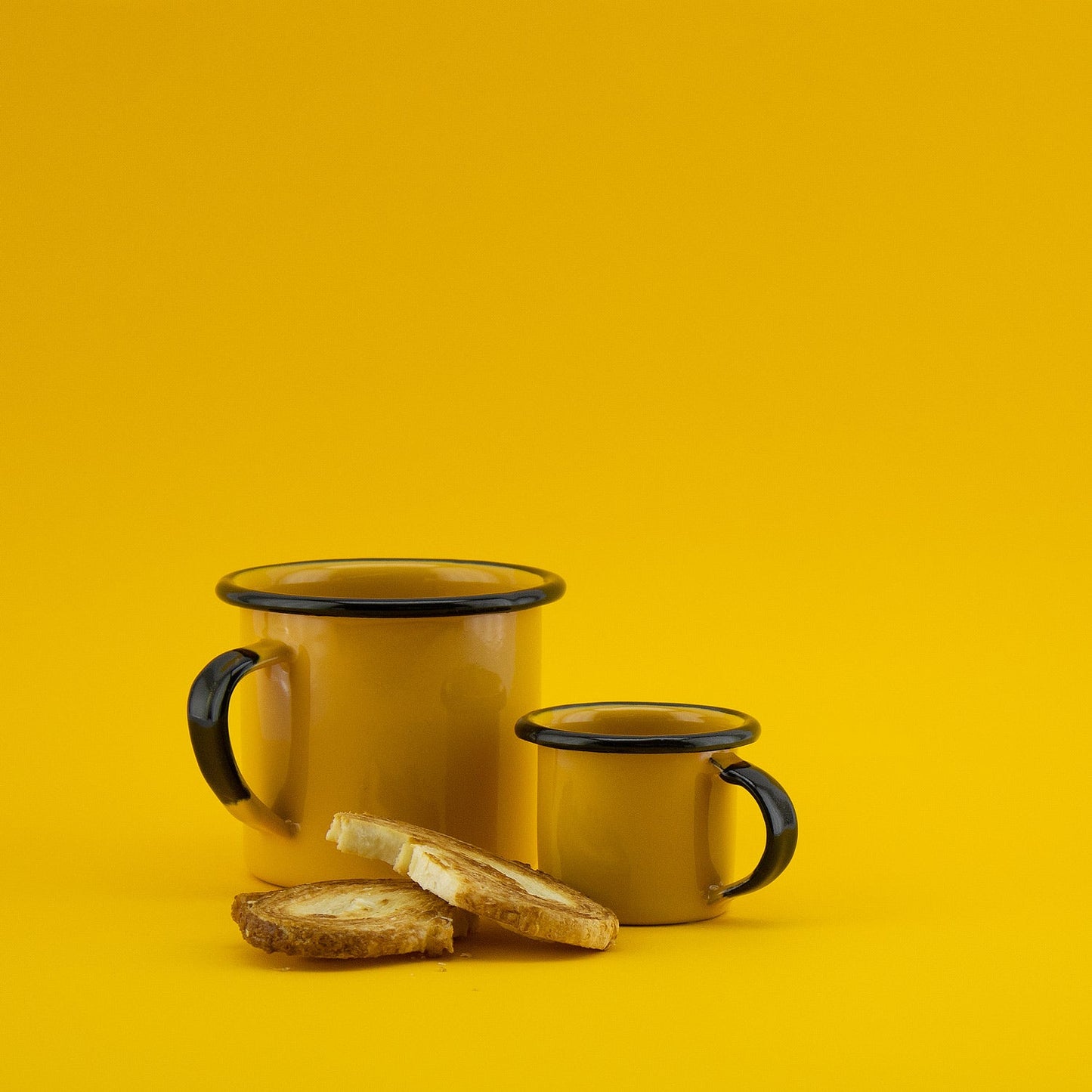 MED. MUG / MUSTARD YELLOW