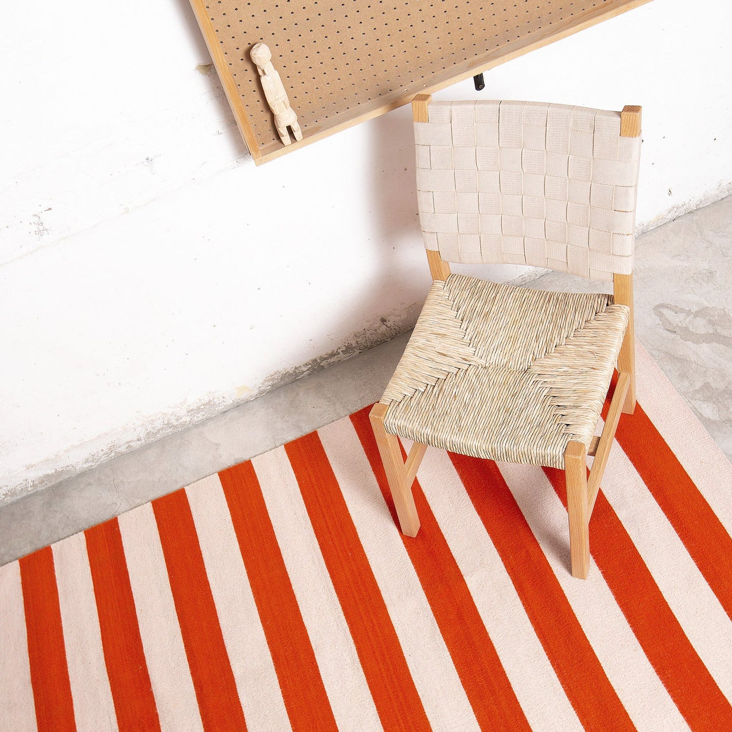 ORANGE STRIPED RUG