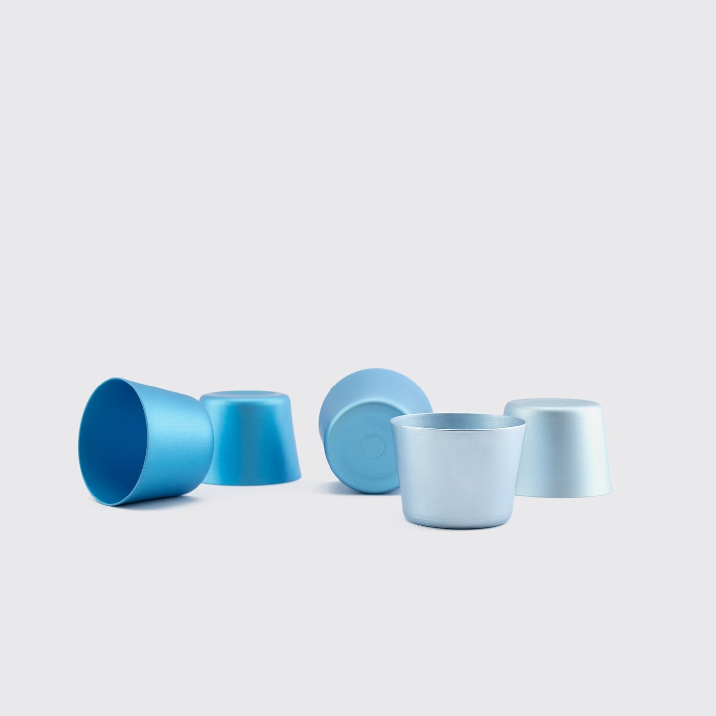 SMALL TUMBLER / BLUE SHADES