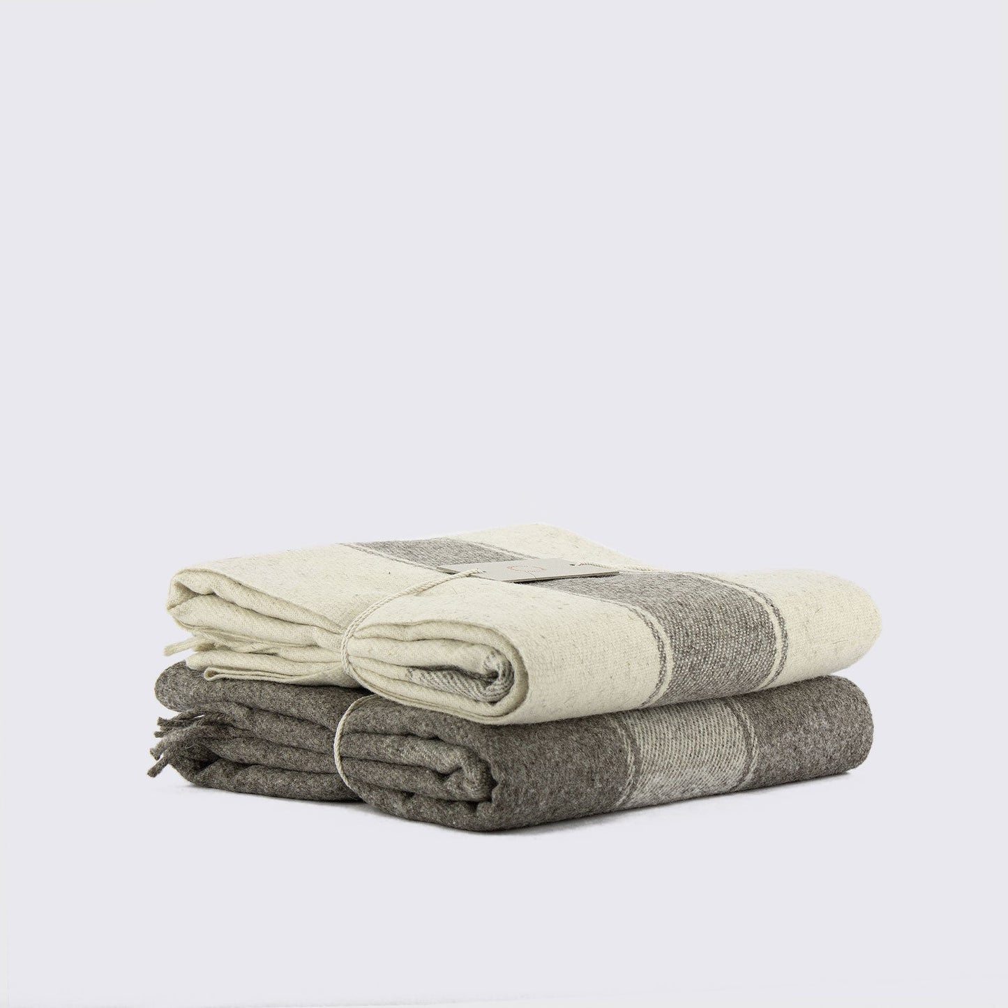 THROW WOOL BLANKET