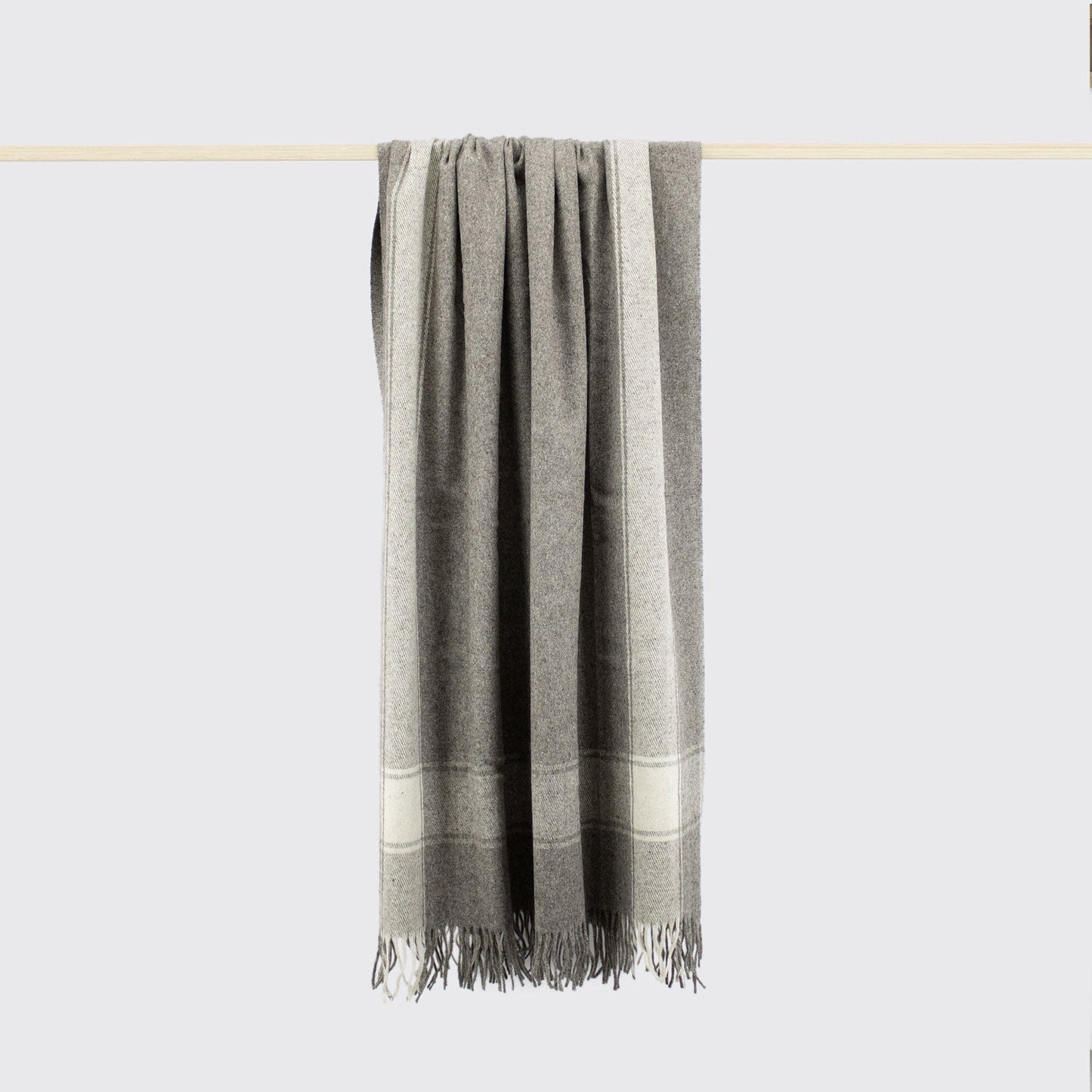 THROW WOOL BLANKET