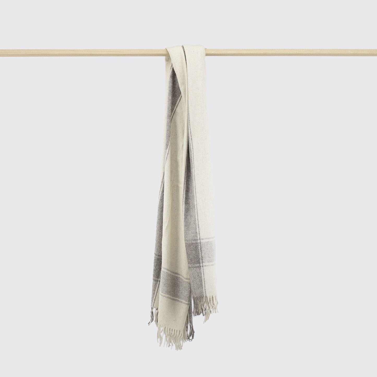 THROW WOOL BLANKET