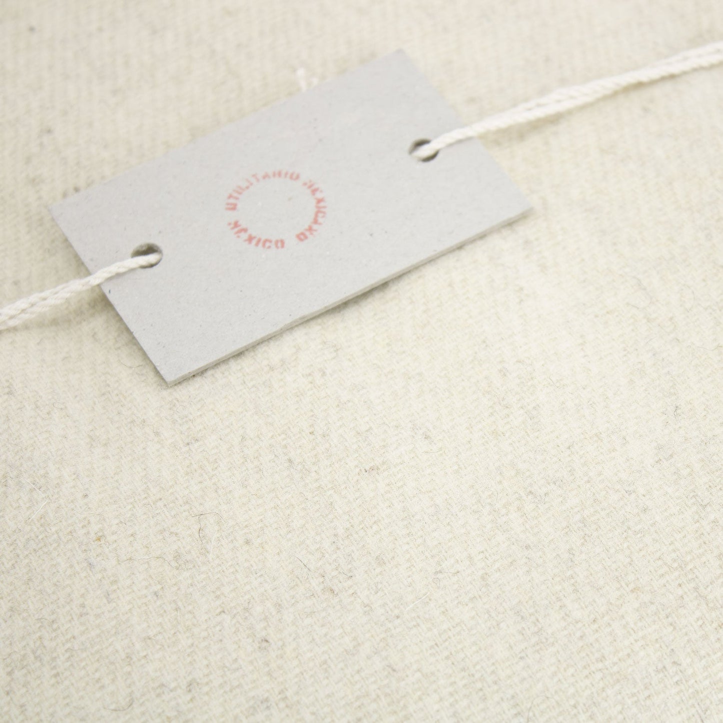 THROW WOOL BLANKET