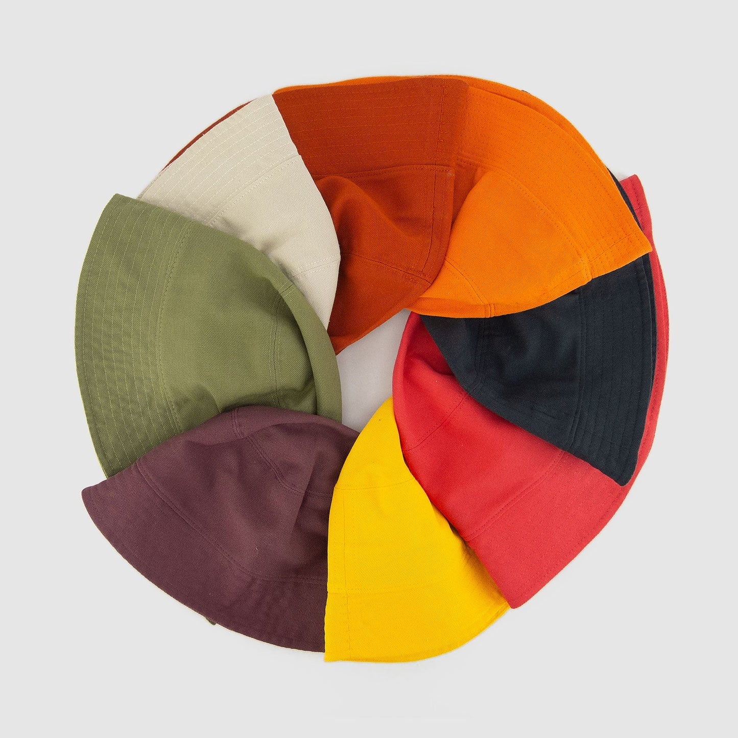 BUCKET HAT