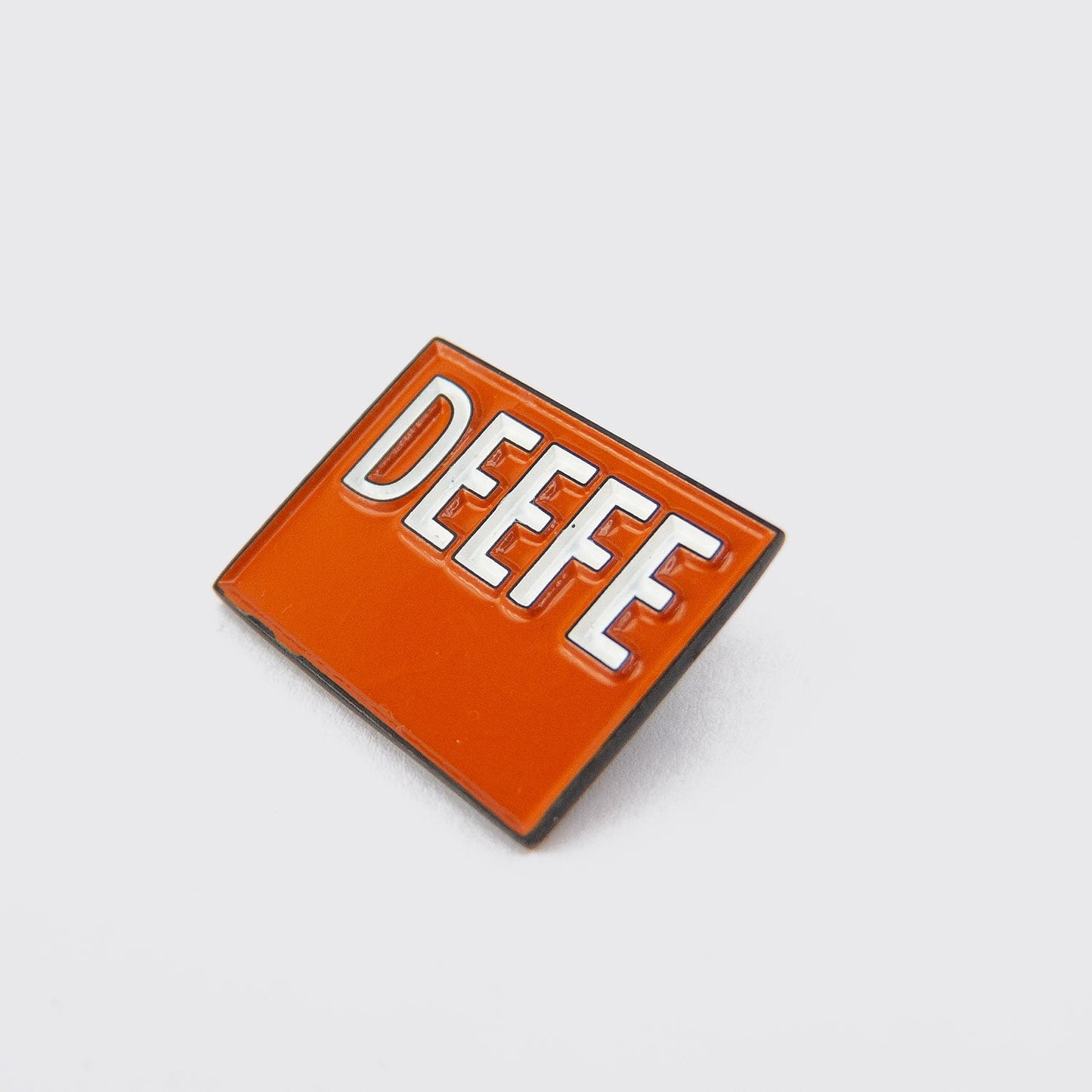 PIN "DEEFE"