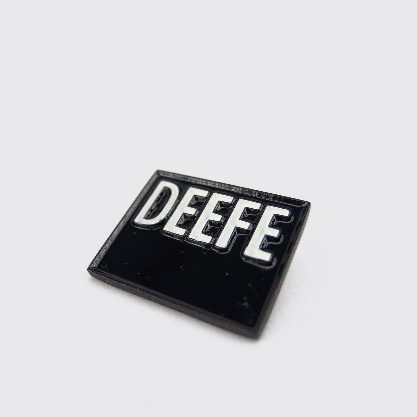 PIN "DEEFE"