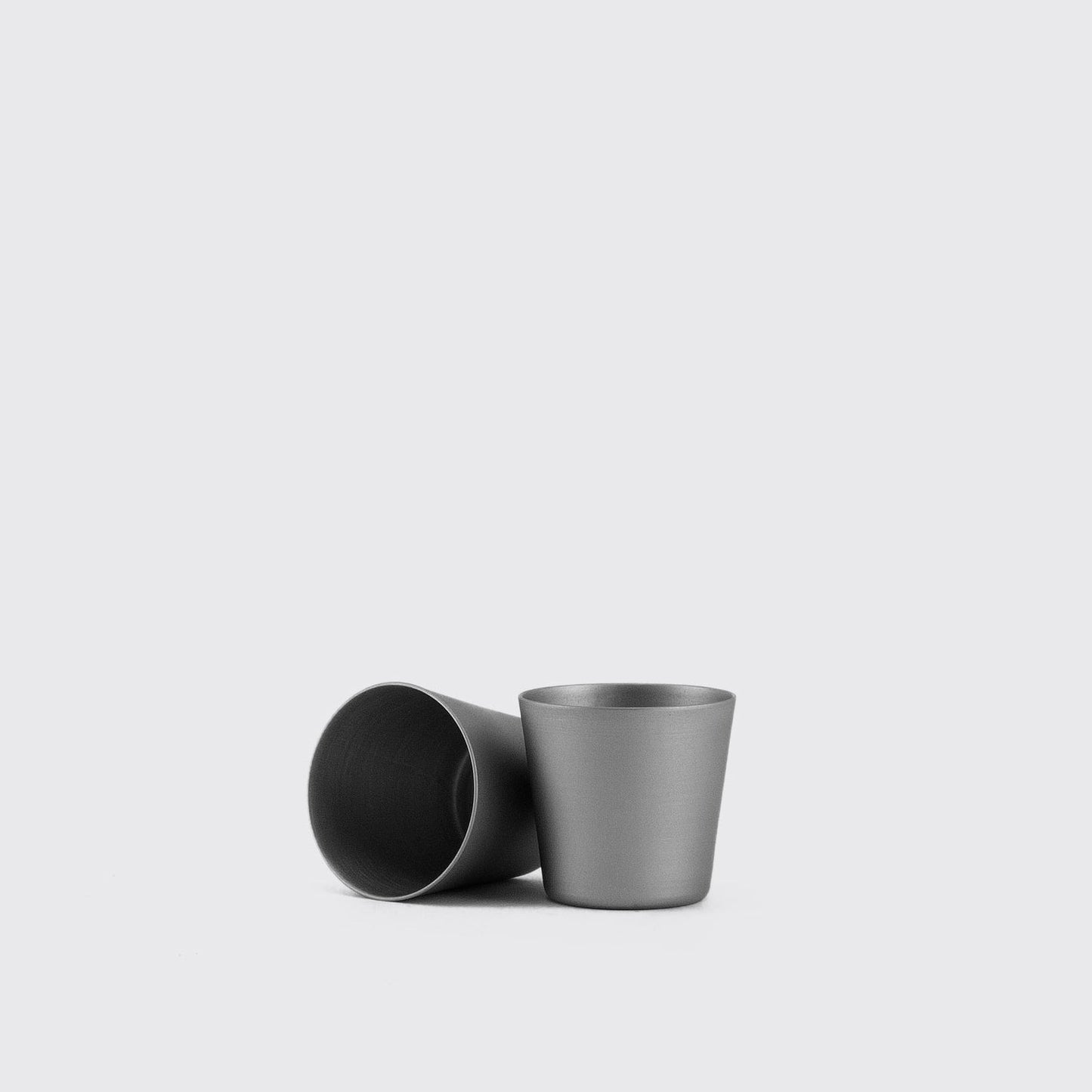 SHOT / GRAY