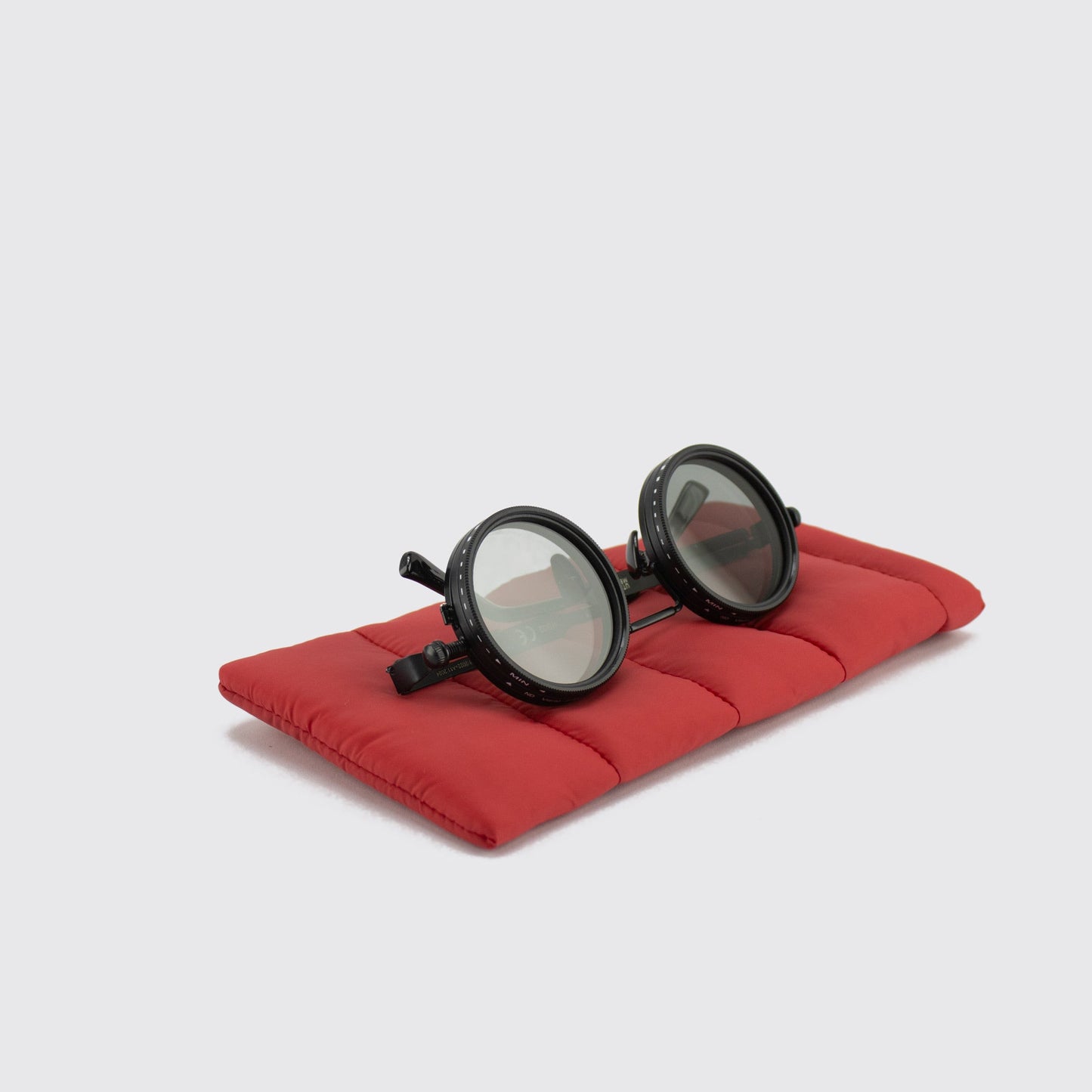 POLARIZING FILTER SUNGLASSES