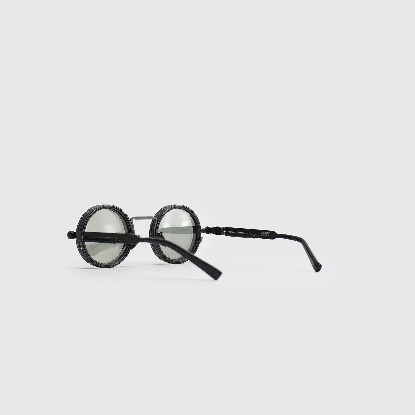 POLARIZING FILTER SUNGLASSES