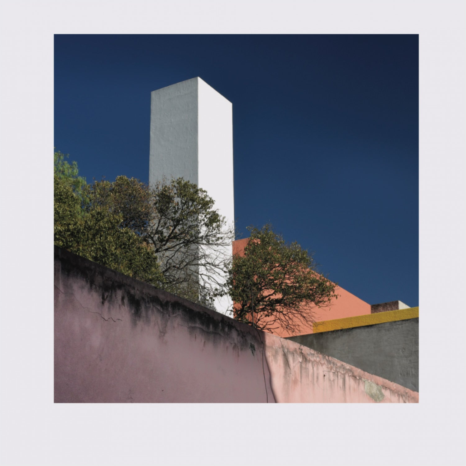 BOOK / THE HOUSE AS A MANIFESTO. LUIS BARRAGAN – Utilitario Mexicano