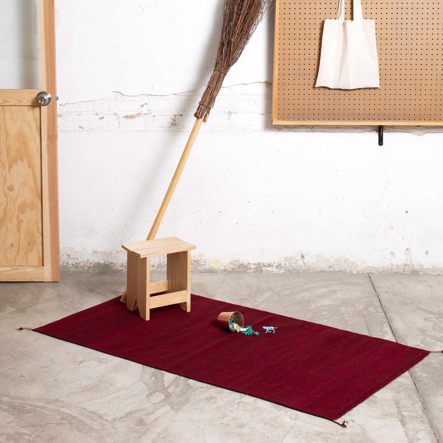 PURE WOOL RUG / COLOR SCALE ONE