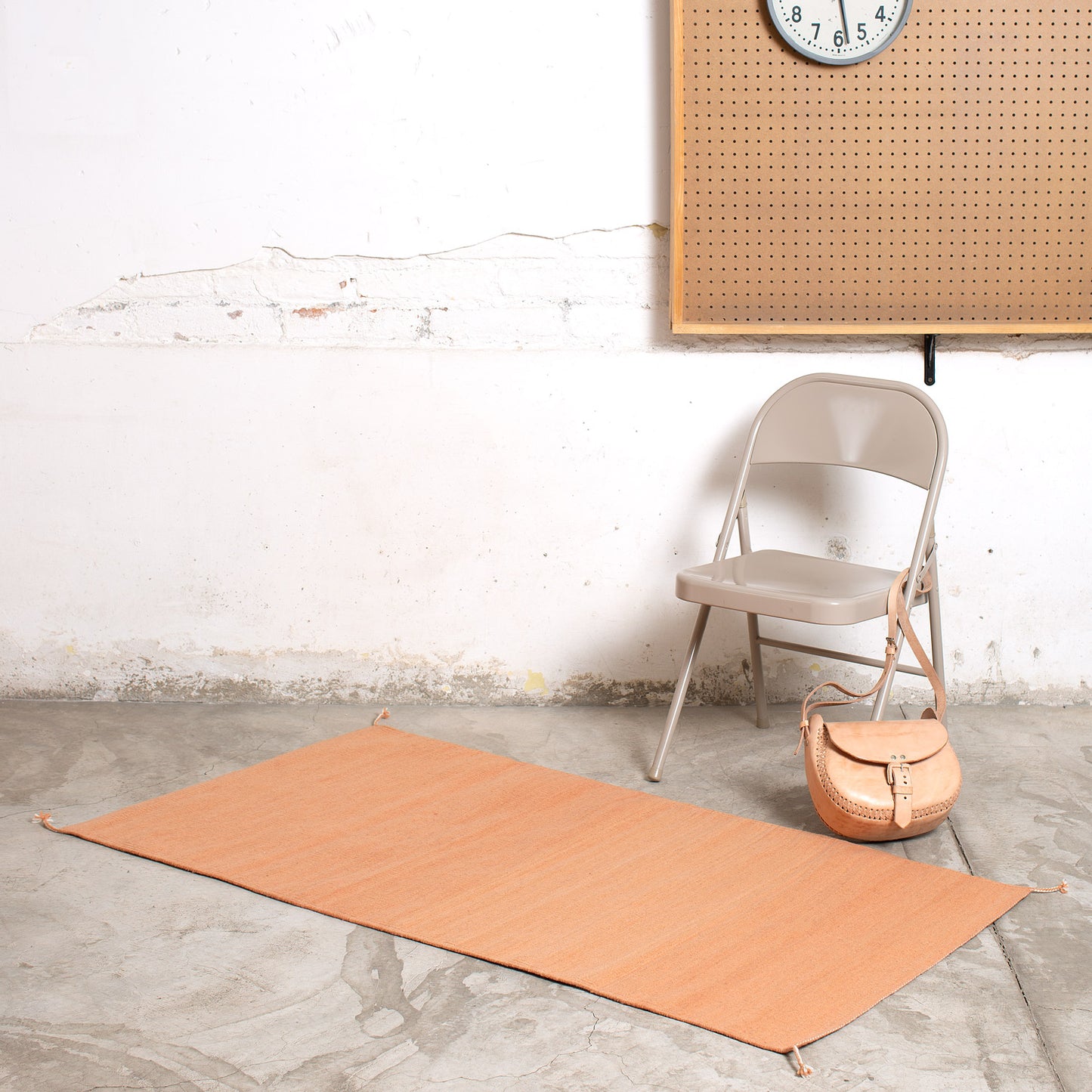 PURE WOOL RUG / COLOR SCALE ONE