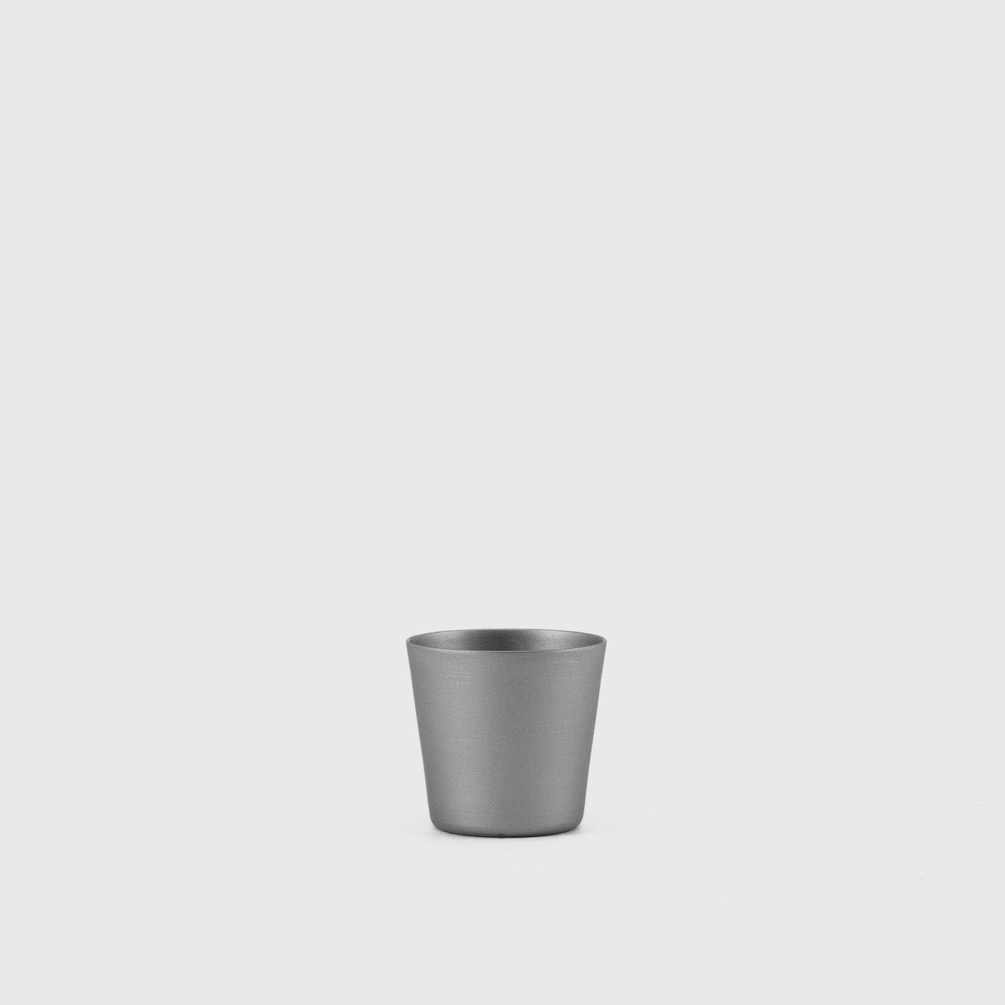 SHOT / GRAY