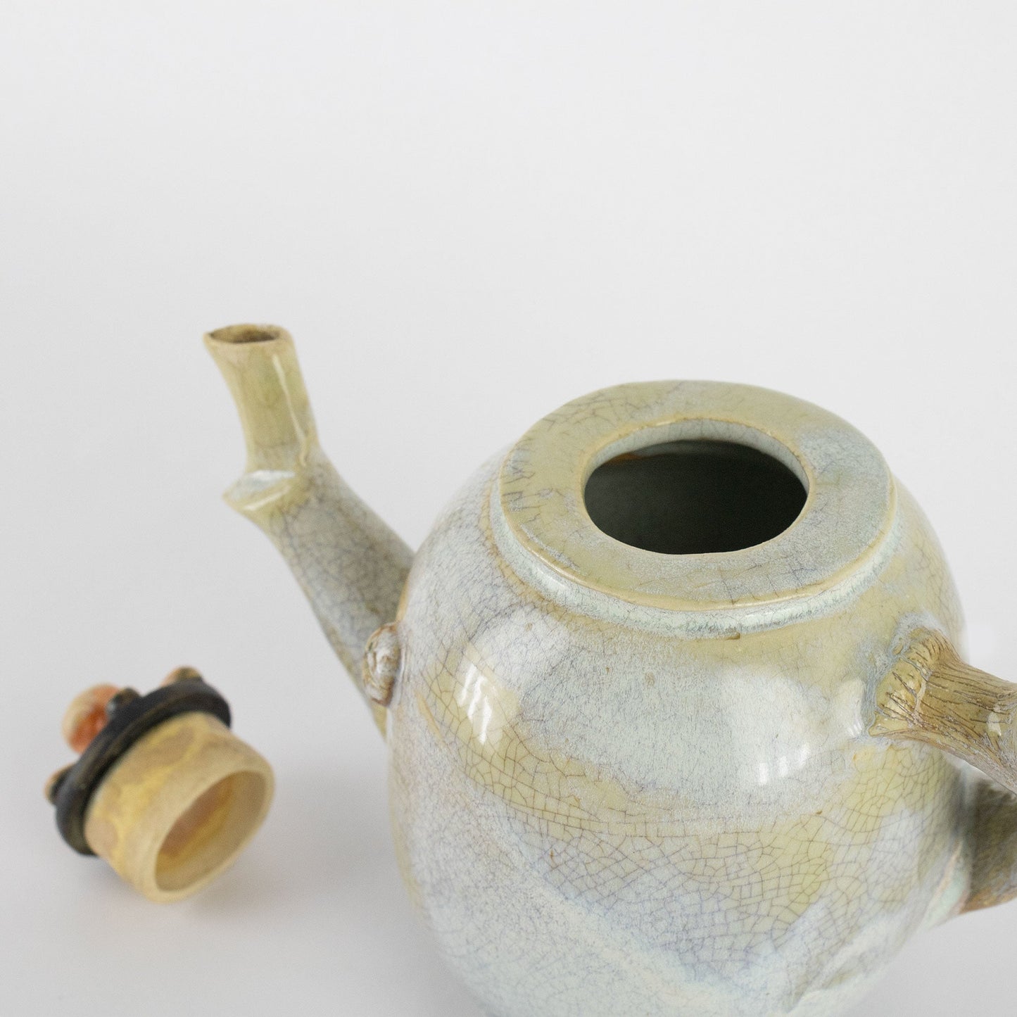 TEAPOT / PLACIDO