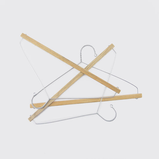 10 WOODEN HOOK SET