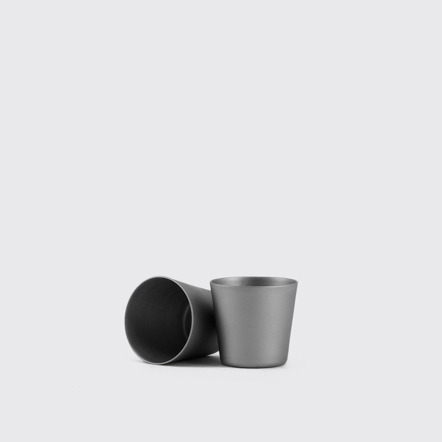 SHOT / GRAY
