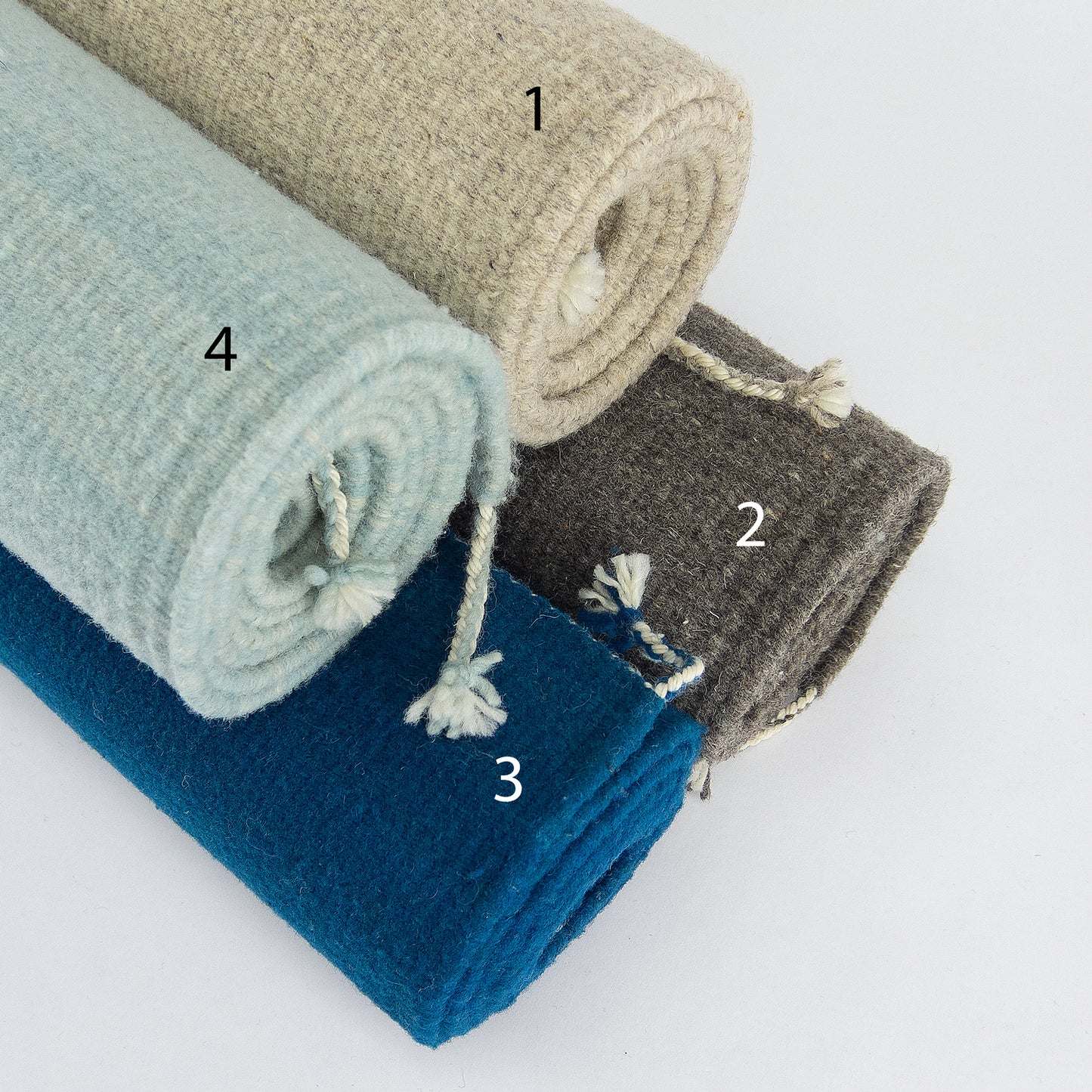 PURE WOOL RUG / COLOR SCALE TWO