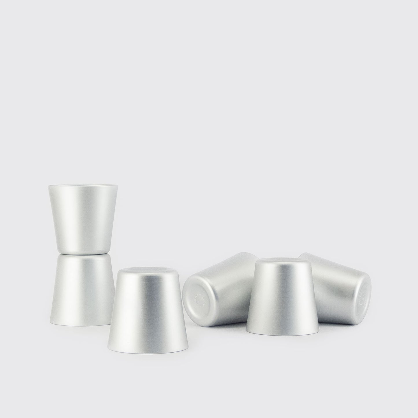 MEDIUM TUMBLER / SILVER